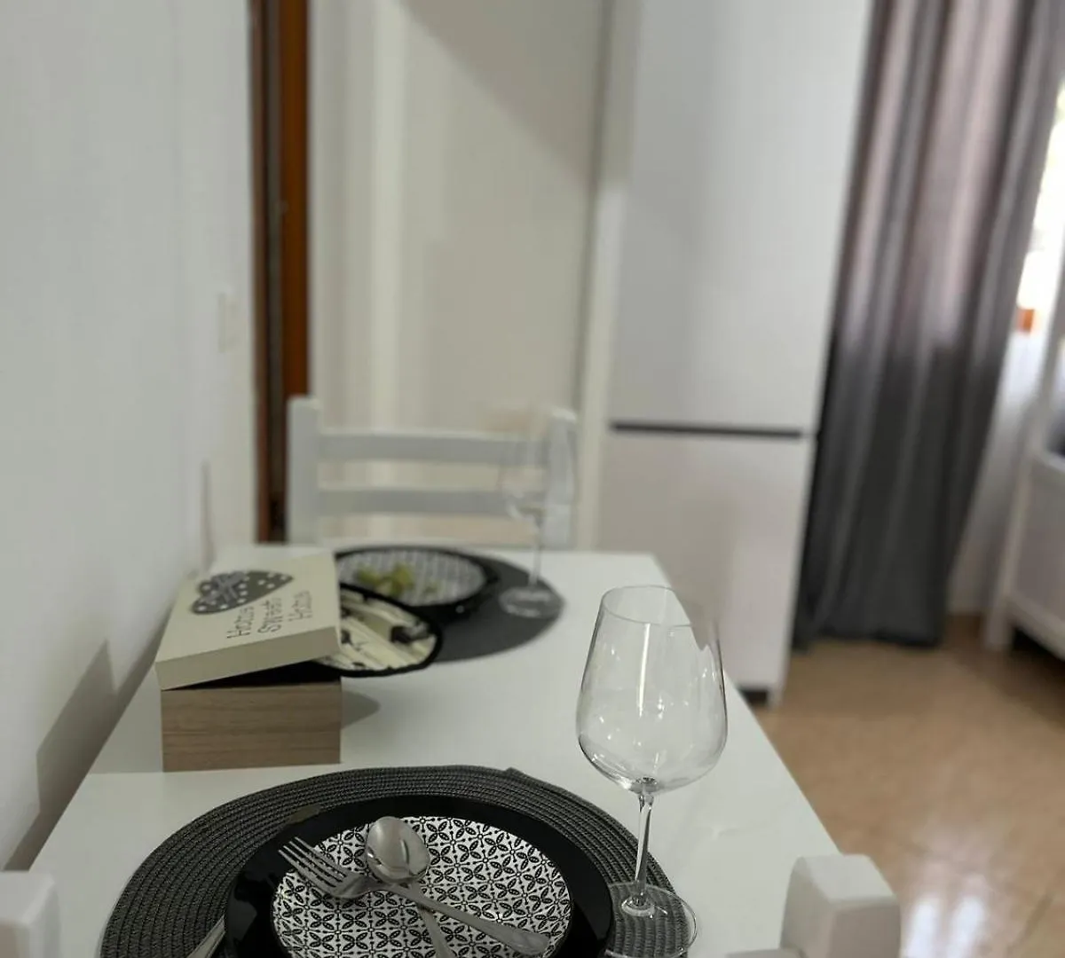 Kiki'S Rooms 2 Vlorë